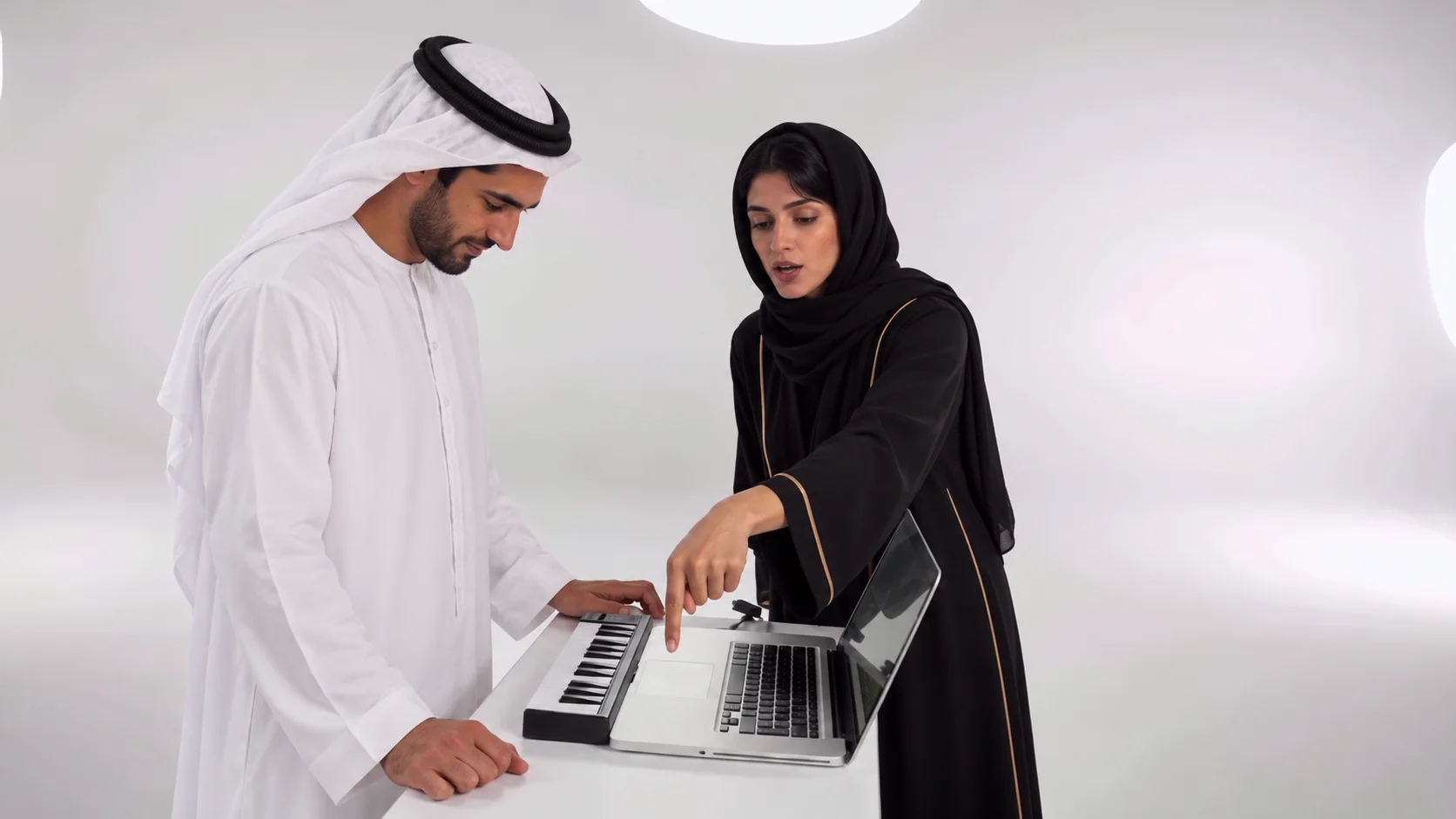 Von Dubai inspiriertes Duo